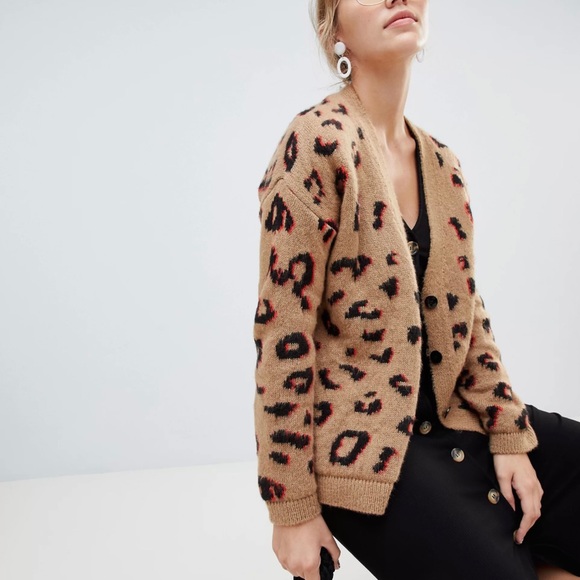 ASOS Chunky Cardigan in Leopard - Picture 2 of 10